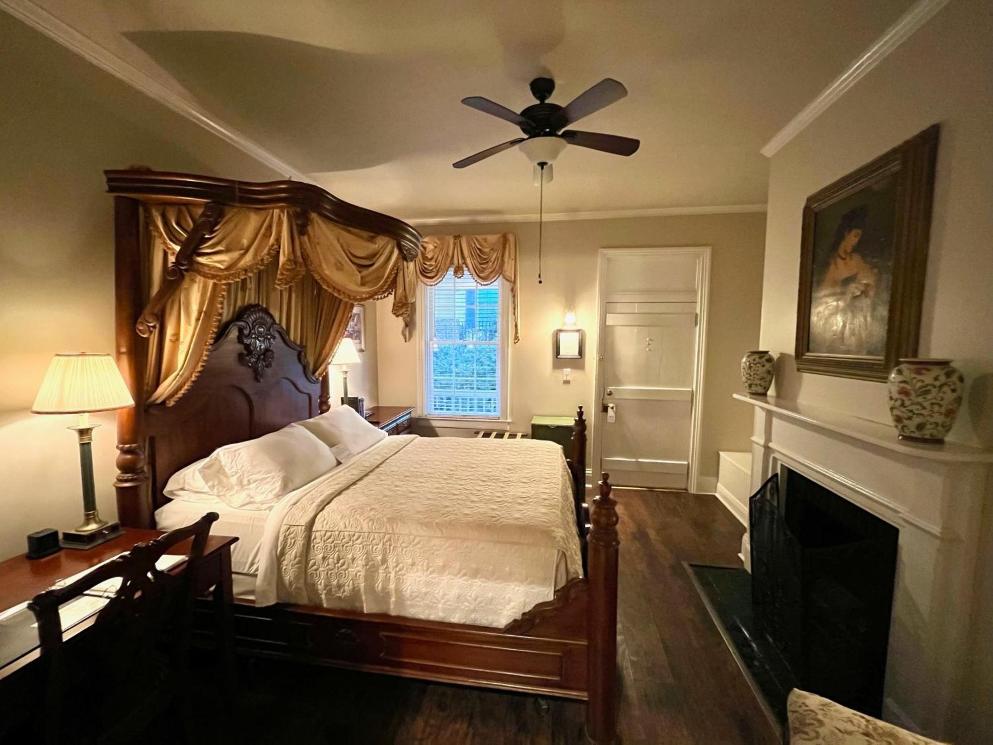 Anchuca Historic Mansion & Inn วิกส์เบิร์ก ภายนอก รูปภาพ